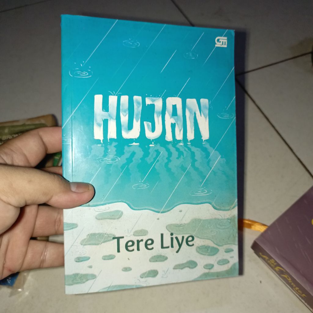Hujan by Tere Liye (Original Preloved)