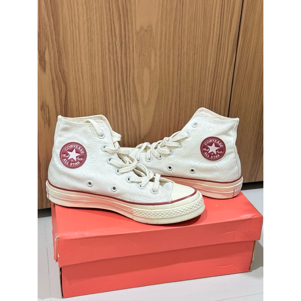 PRELOVED Converse Chuck 70 Embroidered Desert Floral Size 35