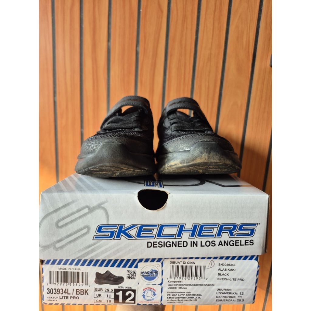skechers kids full black