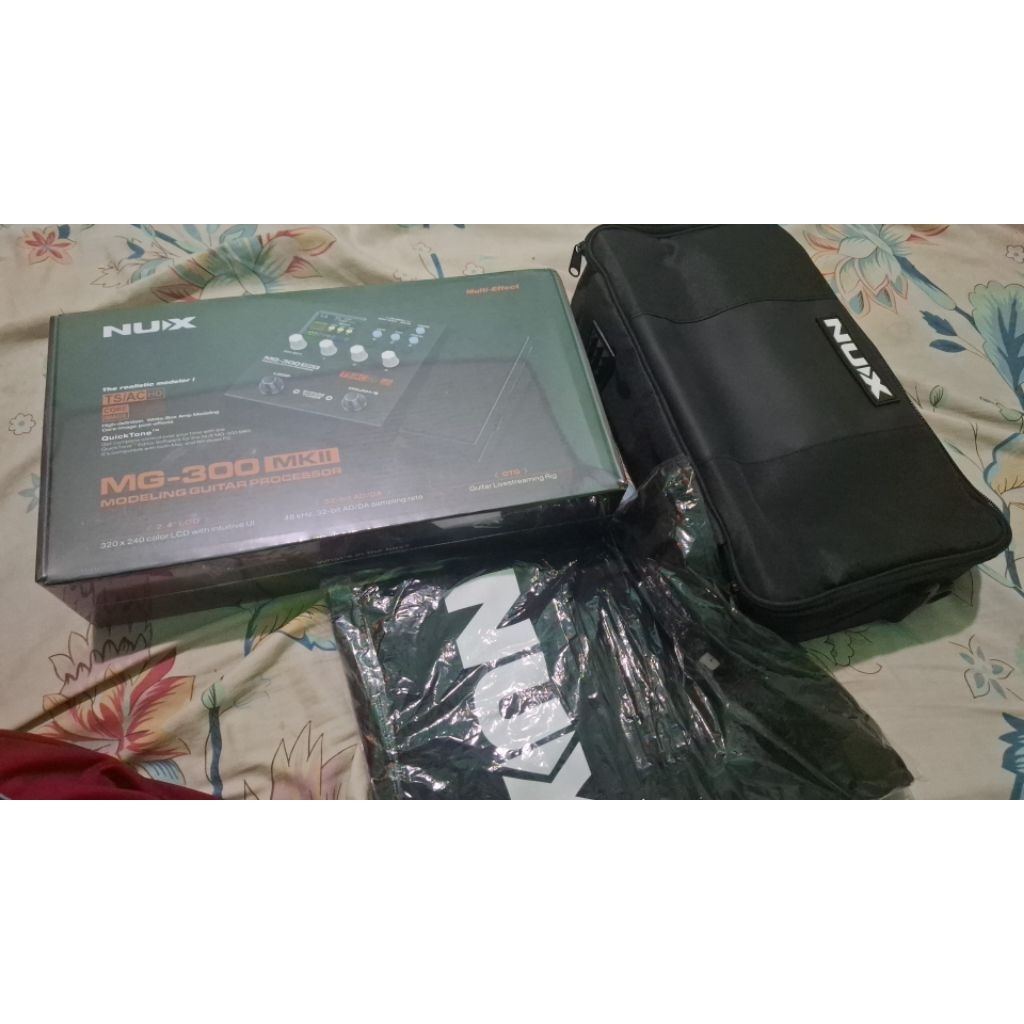 Jual  efek gitar NUX MG300 MKII bekas like new
