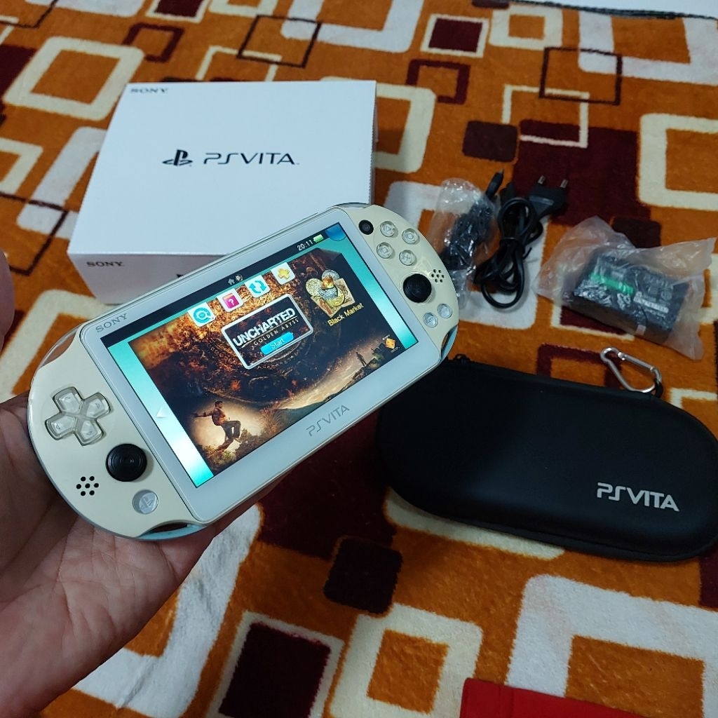 Sony PS Vita Slim 64gb Henkaku Fullgame