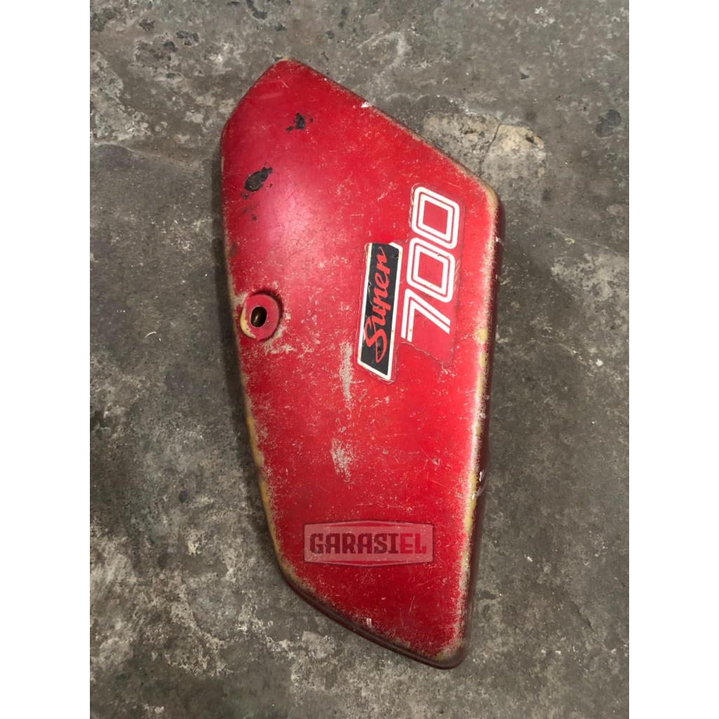 Tutup Aki Honda C700 Supercub Merah Original