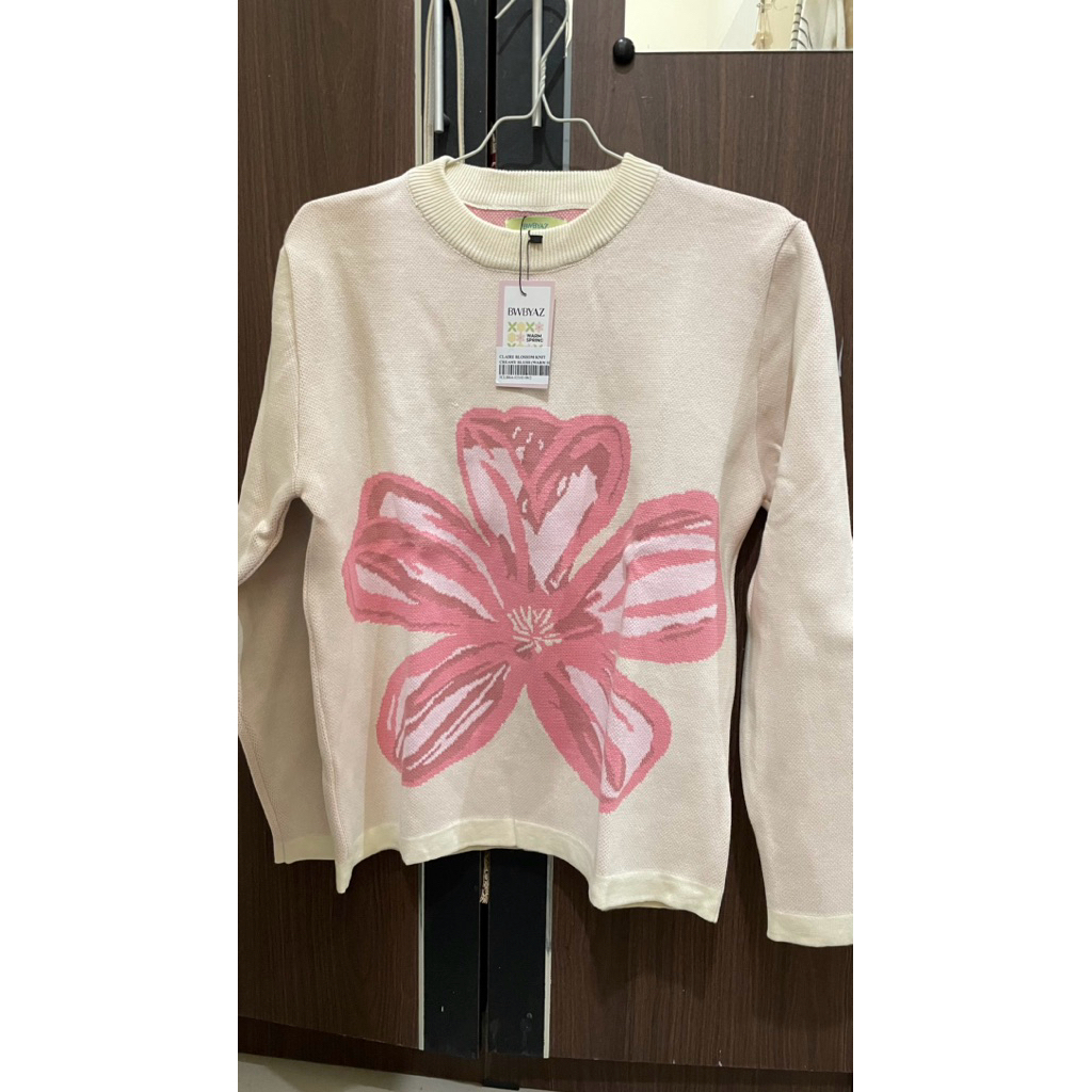 BWBYAZ Claire Blossom Knit - creamy blossom
