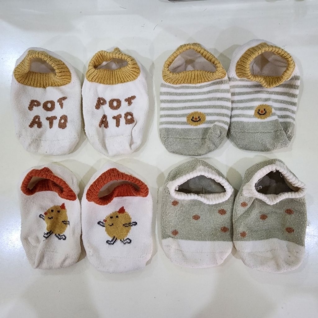 Preloved Kaos Kaki Bayi / Preloved Kaos Kaki Bayi Laki Laki / Preloved Baby Stuff / Preloved Perleng