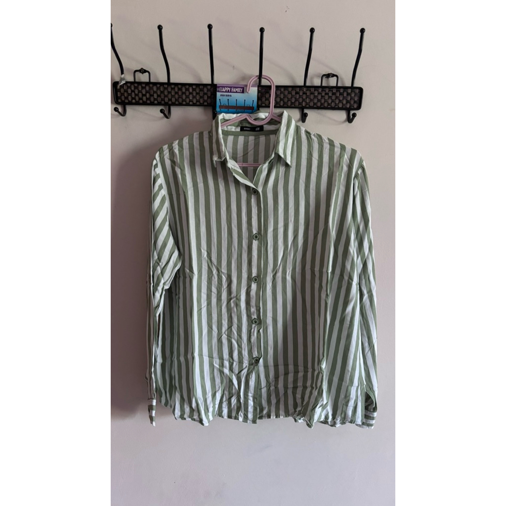Kemeja H&M Sage Garis-Garis