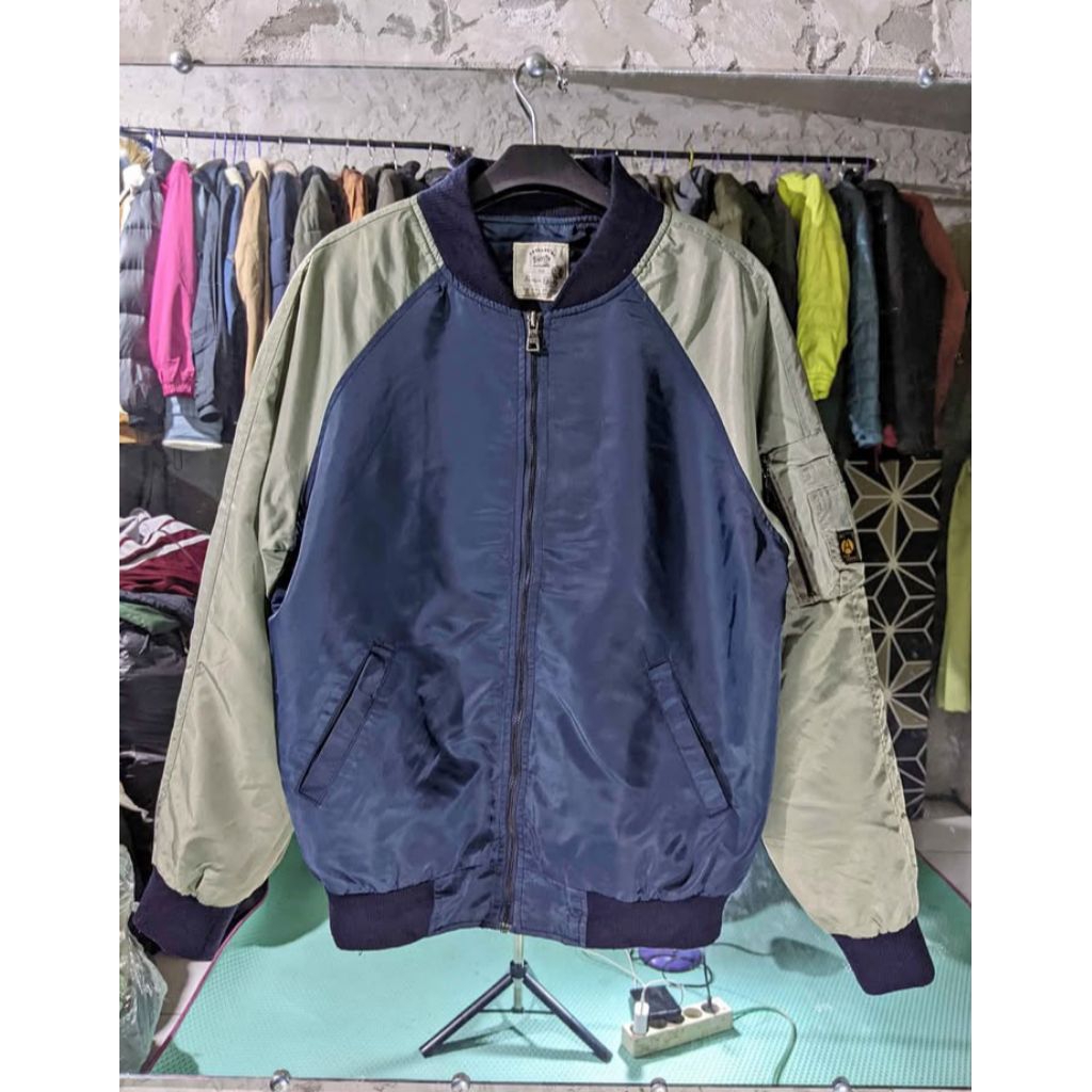 JAKET TEBAL BULU ANGSA UGIZ