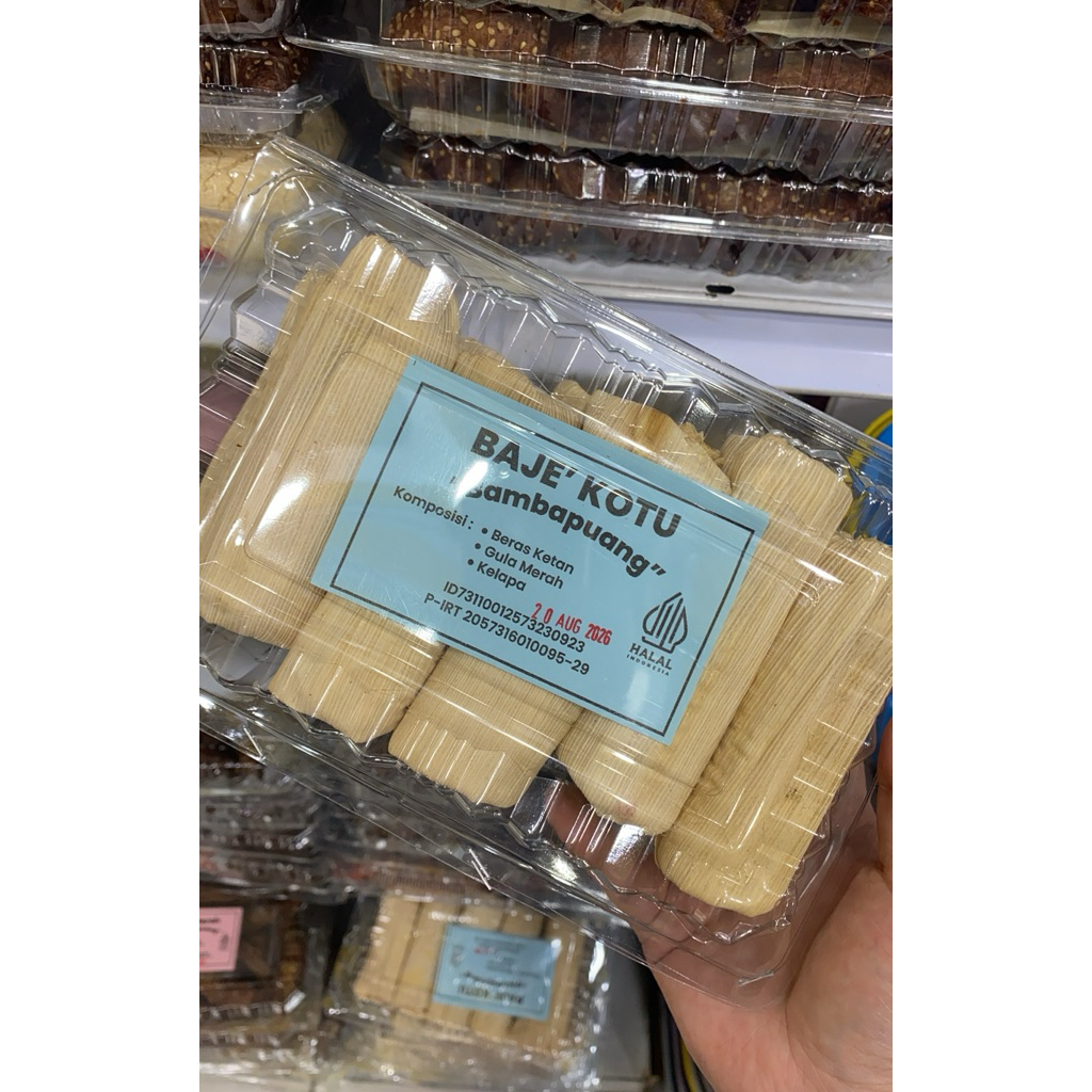 kue baje khas makassar