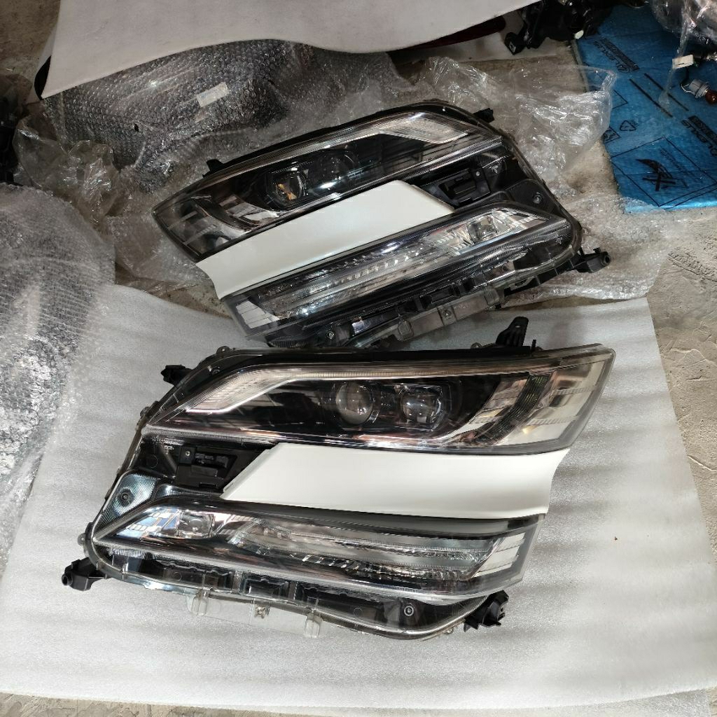 headlamp vellfire ORIGINAL 2015 2017