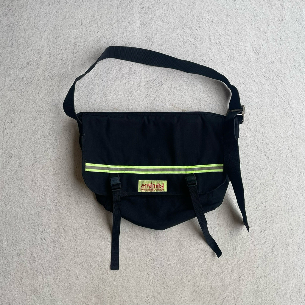 Messanger bag Manhattan Portage black