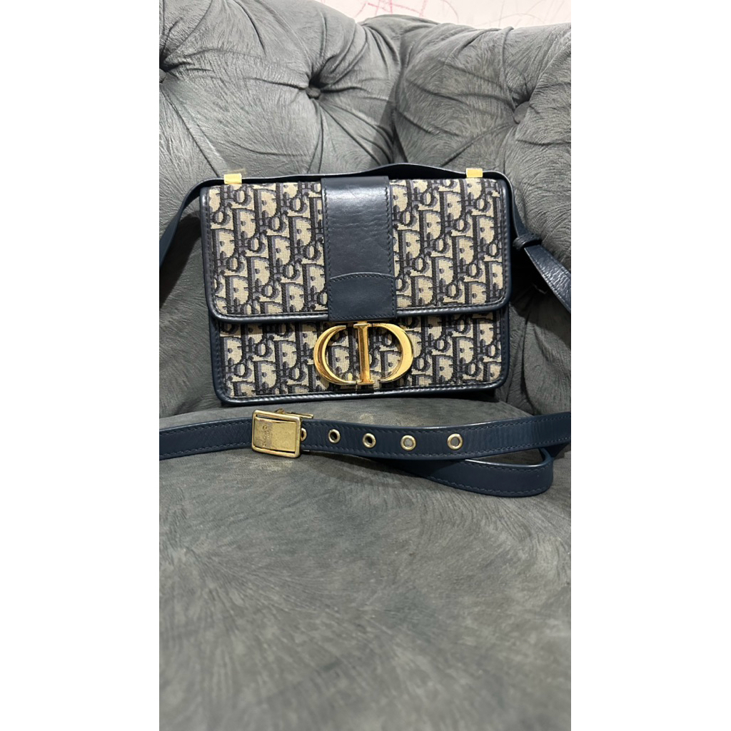 Dior montaigne oblique navy