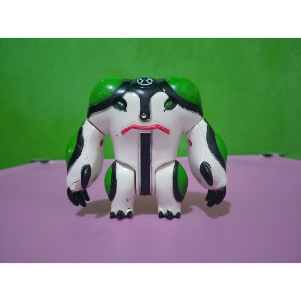 Figure BEN 10 ULTIMATE ALIEN - CANNONBOLT - Murah Retro Vintage Rare Koleksi Mainan Anak Anak Nostal