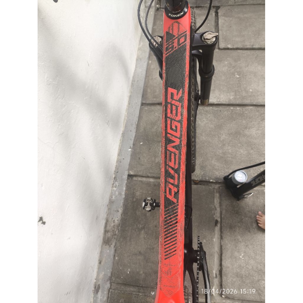 MTB Carbon Pacific Avenger 5.0 27.5 Custom Upgraded