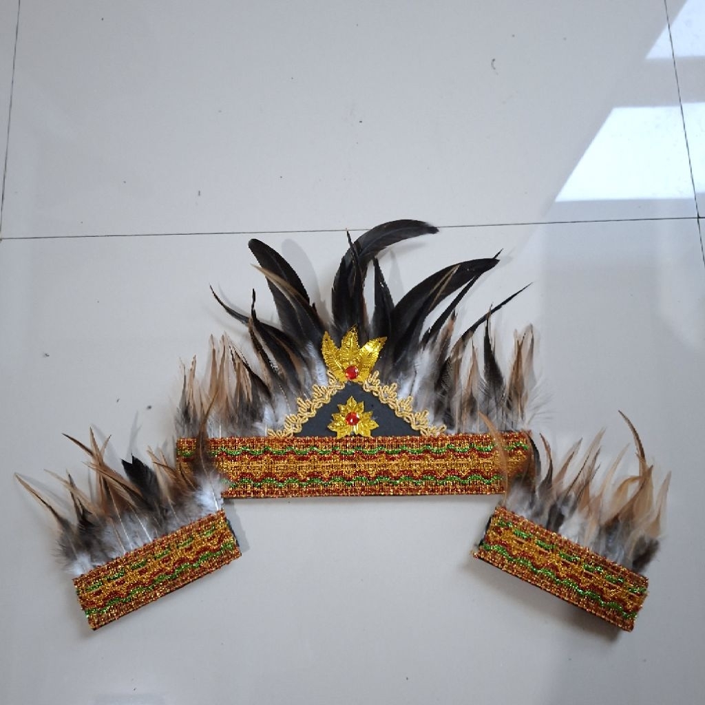 Khas Dayak Kalimantan Aksesoris Kepala