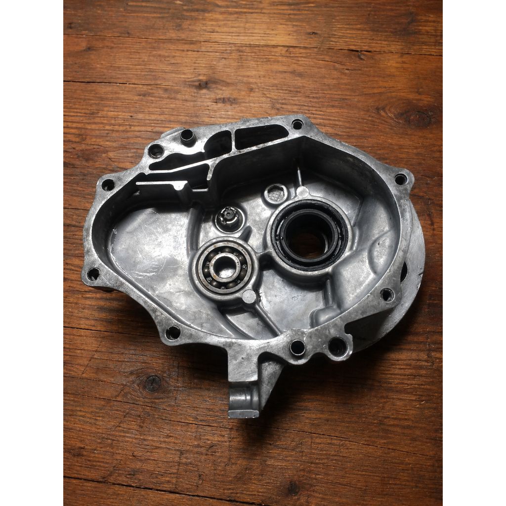 Dudukan Gear Box - Rumah Gear Box - Gigi Gardan Beat Karbu - Beat Fi - New Beat Pop Original