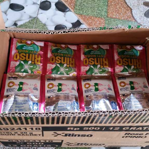 Rinso Cair Sachet 1 Dus kemasan{500} Gopek- Anti Noda, Aroma Harum, Praktis