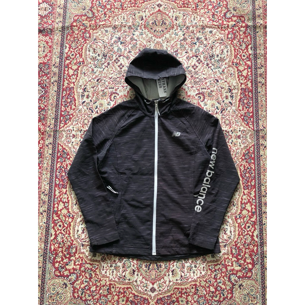 New Balance women softshell hooded jacket  Vintage New balance casual running Hi225