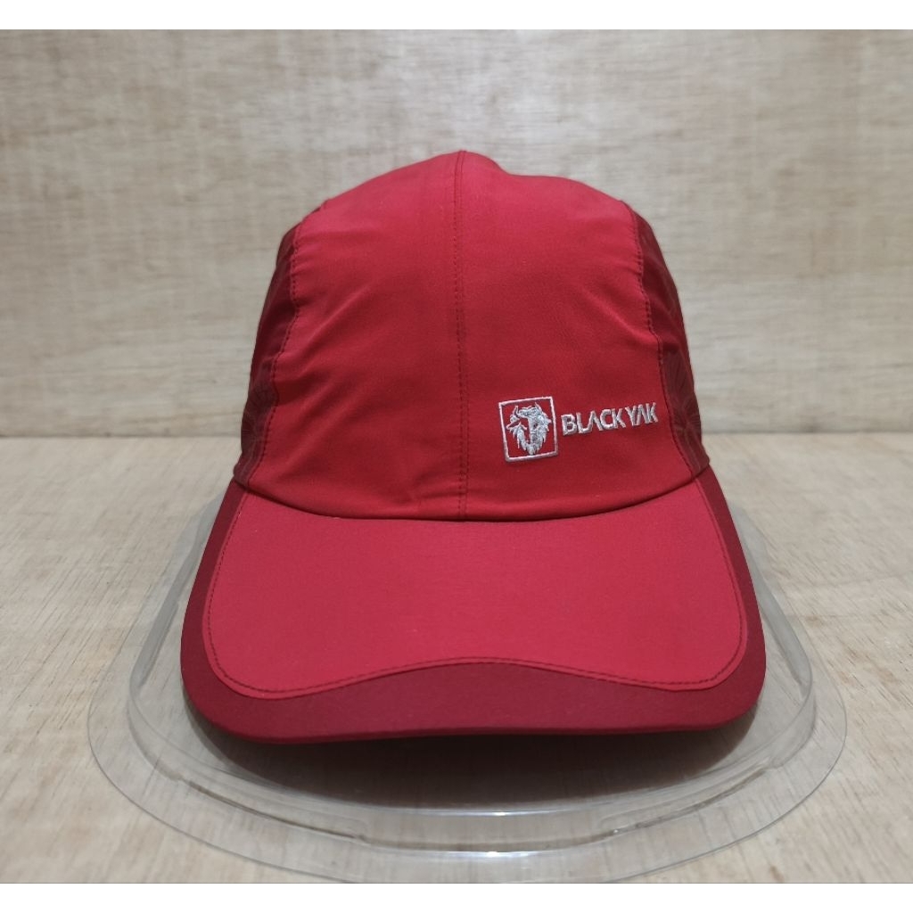 Topi Outdoor Black Yak GoreTex Original preloved
