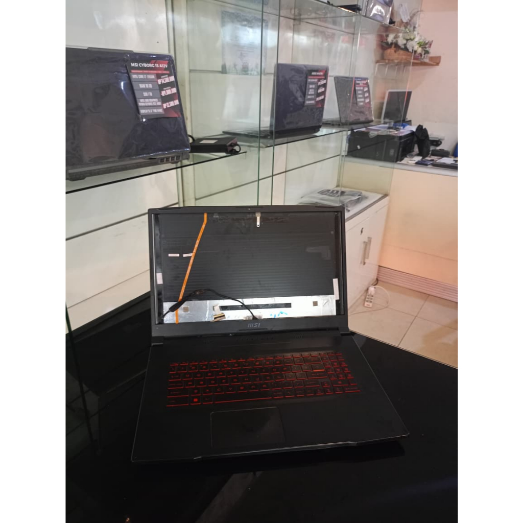 SECOND CASING + KEYBOARD MSI KATANA GF-76 11QC