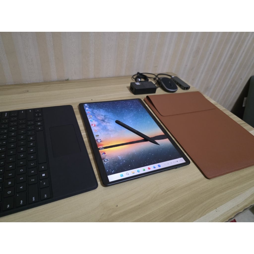 Laptop Surface Pro 8 i7 Ram 16gb Touch Full Bonus mrp macbook spectre 2 in 1 x360