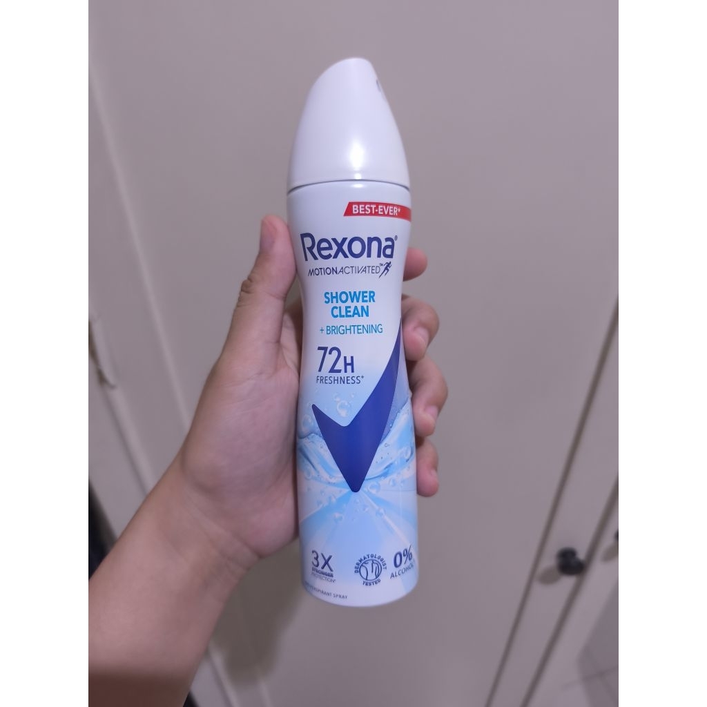 Rexona Brightening Antiperspirant Spray Shower Clean 135 ml