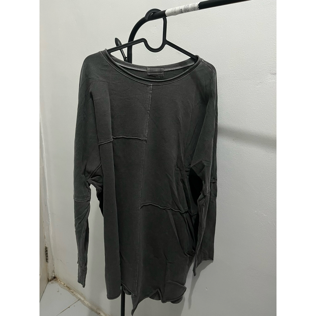 Preloved Kaos Asimetris
