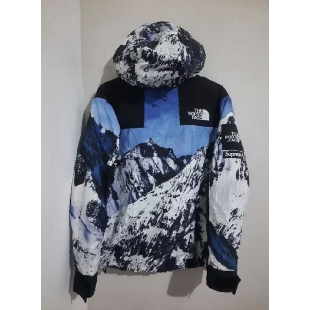 TNF x Supreme Baltoro Jacket