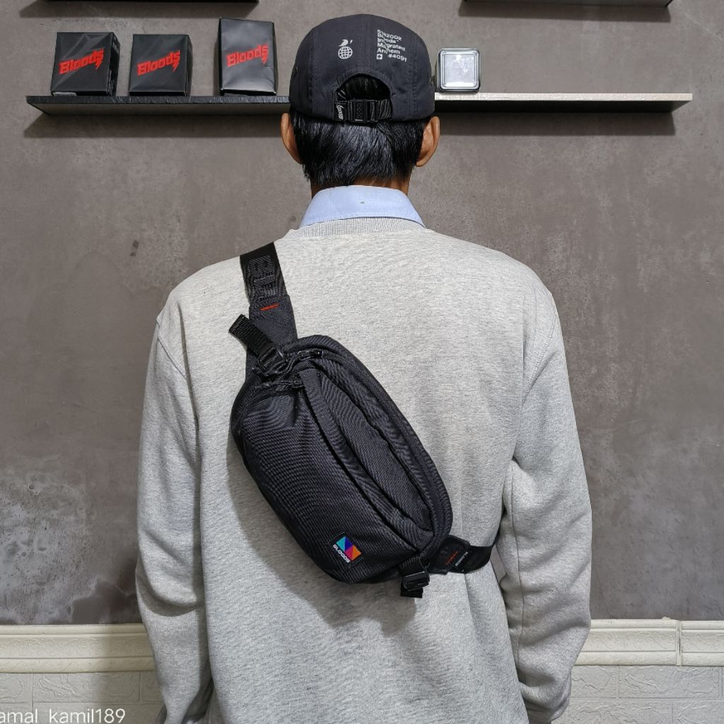 TAS SELEMPANG WAISTBAG BLOODS ROUDE BLACK ORIGINAL.