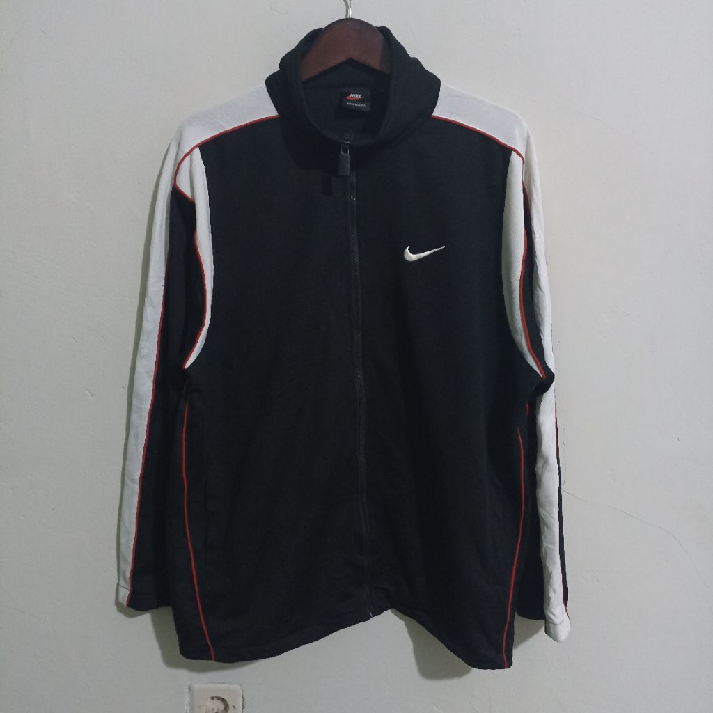 Tracktop Nike big logo