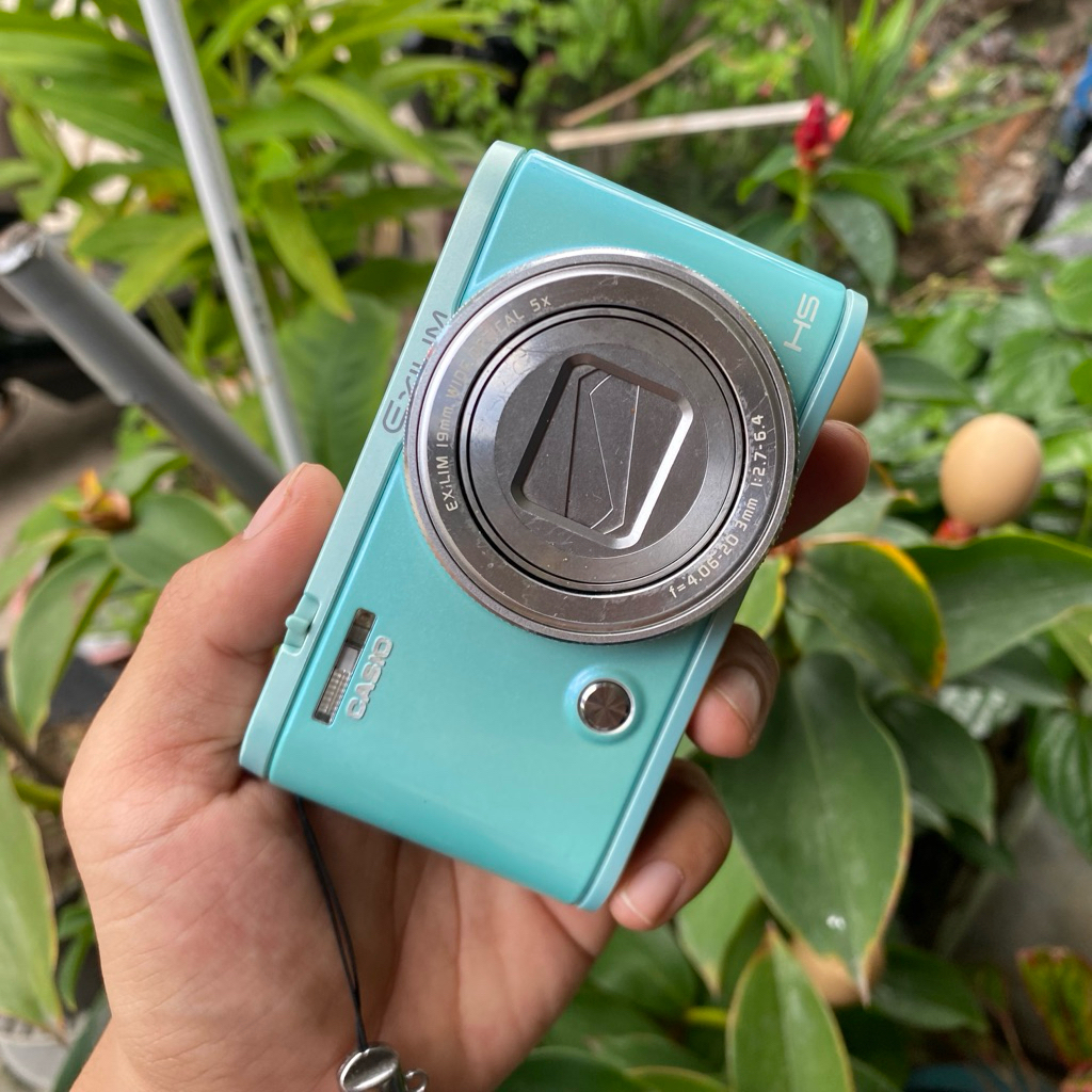 Casio Exilim EX-ZR5500