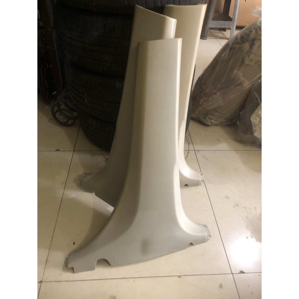 cover pilar tengah xenia avanza lama