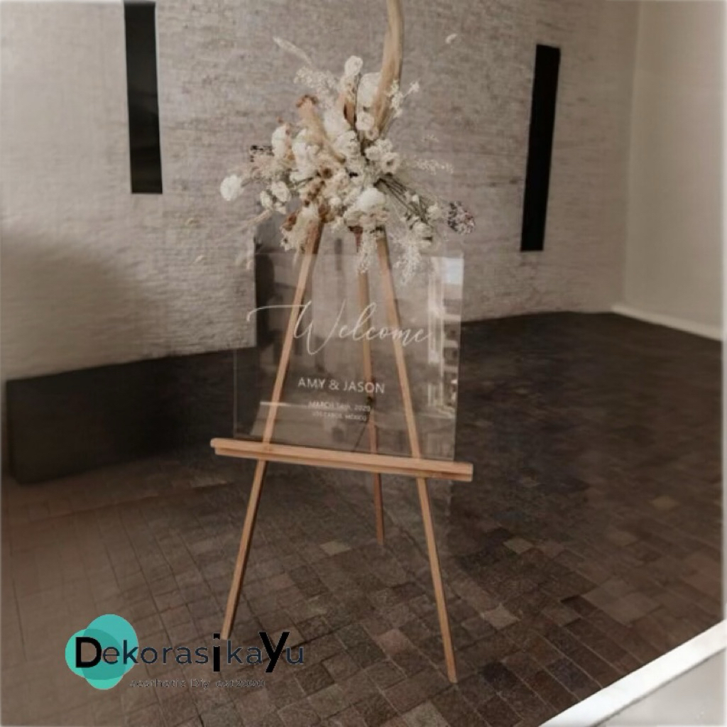 tripod standing wooden easel / tripod standing kayu perlengkapan pesta / wedding