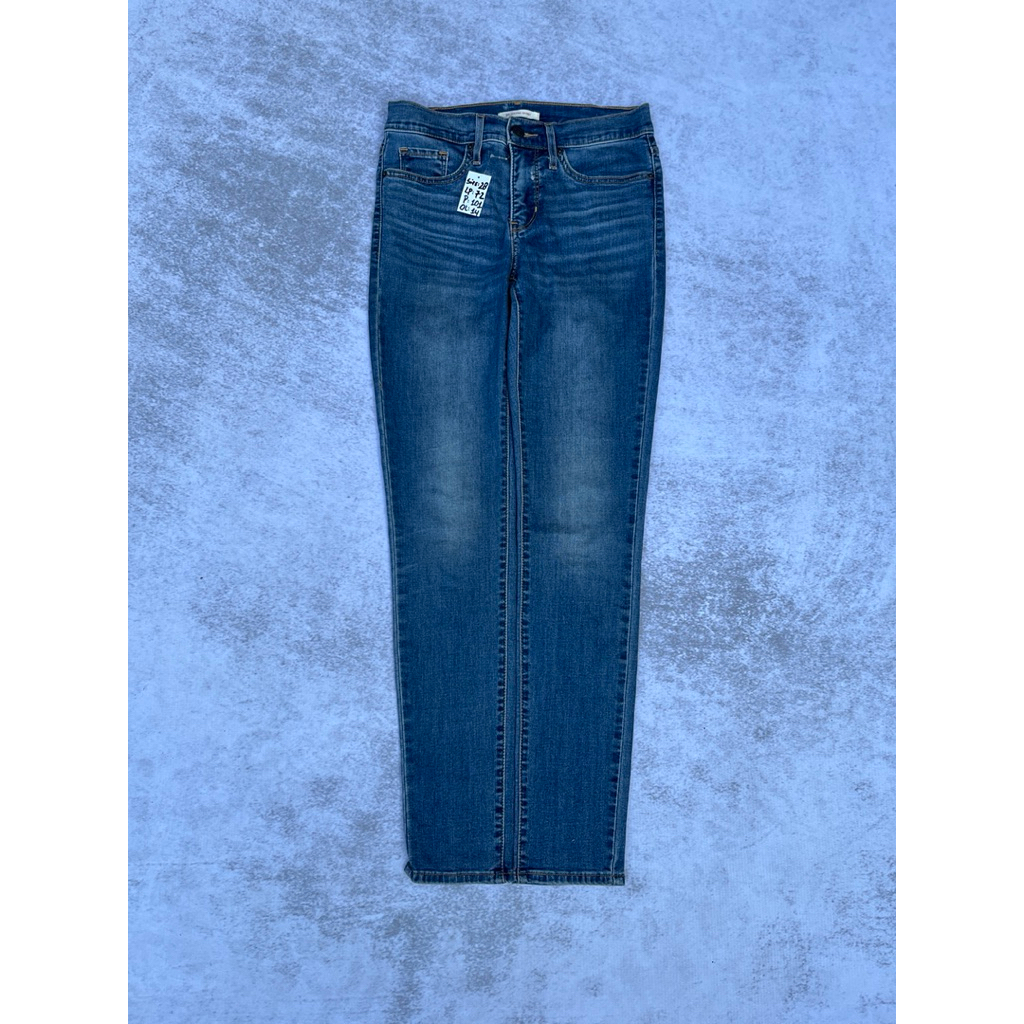 CELANA LEVIS SIZE 28 JEANS SECOND MURAH