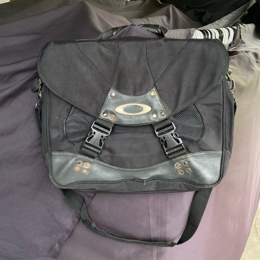 Oakley vintage software tactical messenger briefcase