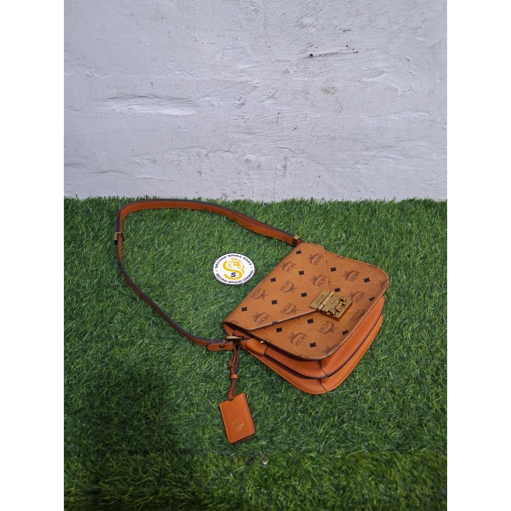 MCM PATRICIA Shoulder bag 100% Autentik