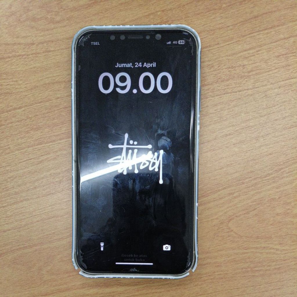 iPhone 11 128