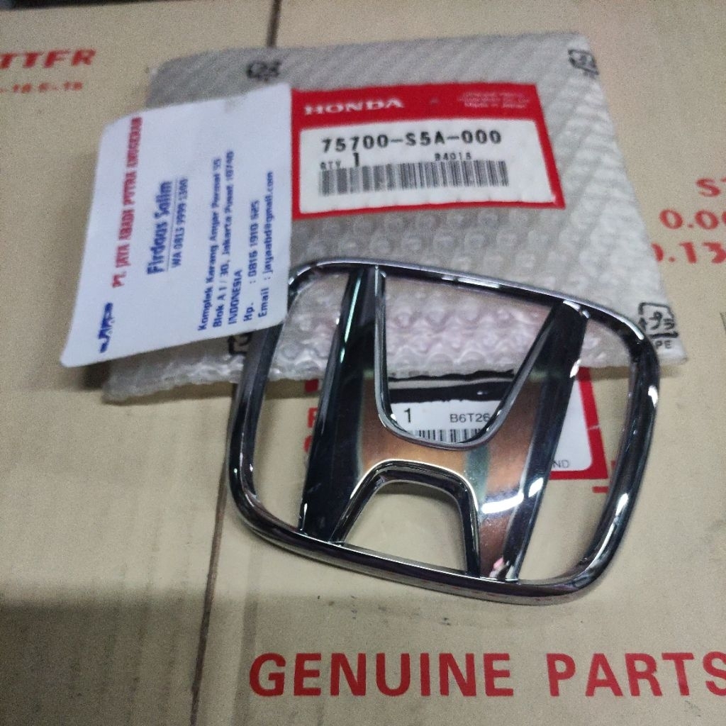 75700 S5A EMBLEM LOGO TULISAN H GRILL DEPAN HONDA CIVIC ES 2001-2003
