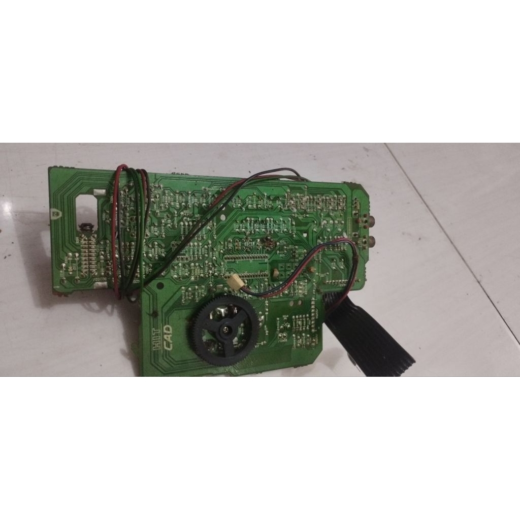 gelombang Radio dan preamp Polytron Mega power
