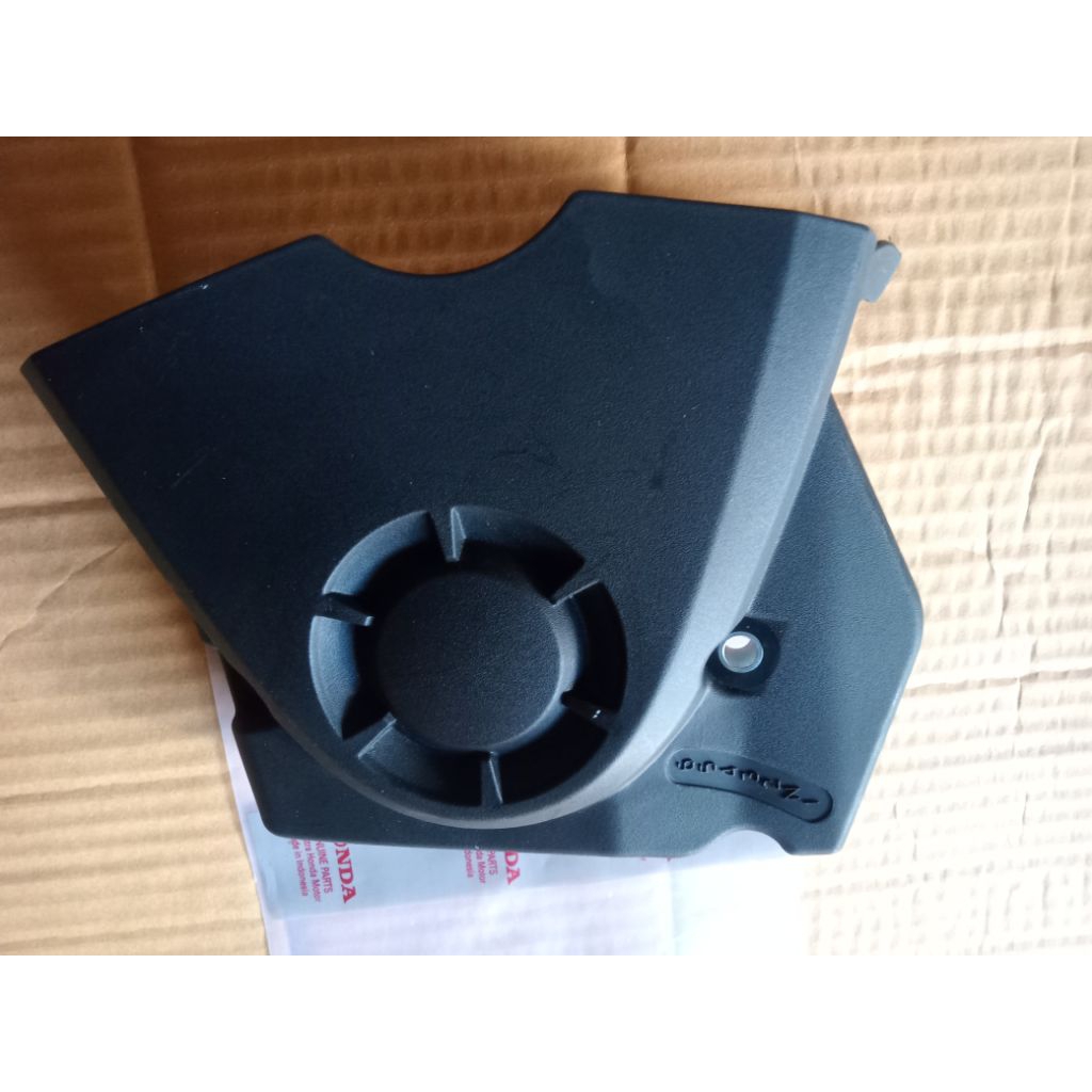 Tutup gir depan motor Honda CB 150 R original