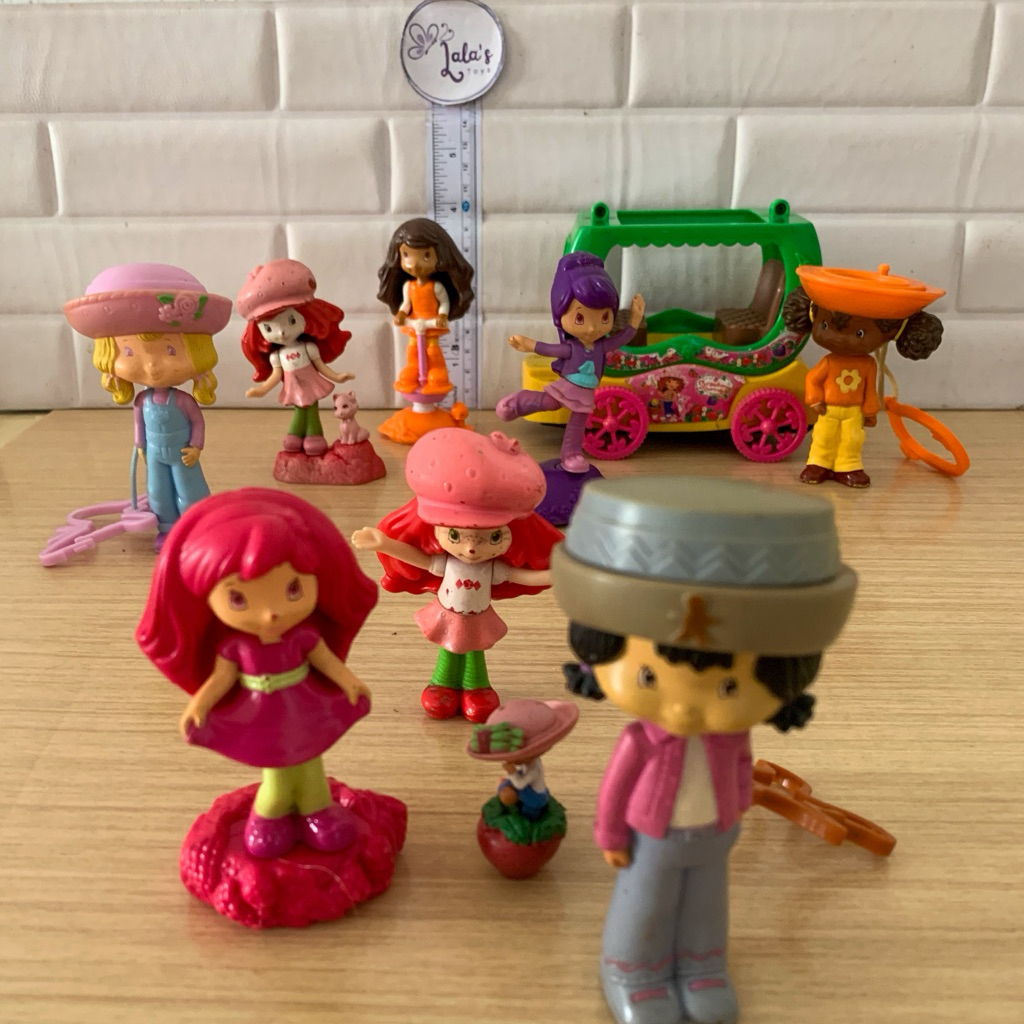 [Bukan Baru] Mainan Seri Figur Karakter RAINBOW RUBY // STRAWBERRY SHORTCAKE Animated Movie Series