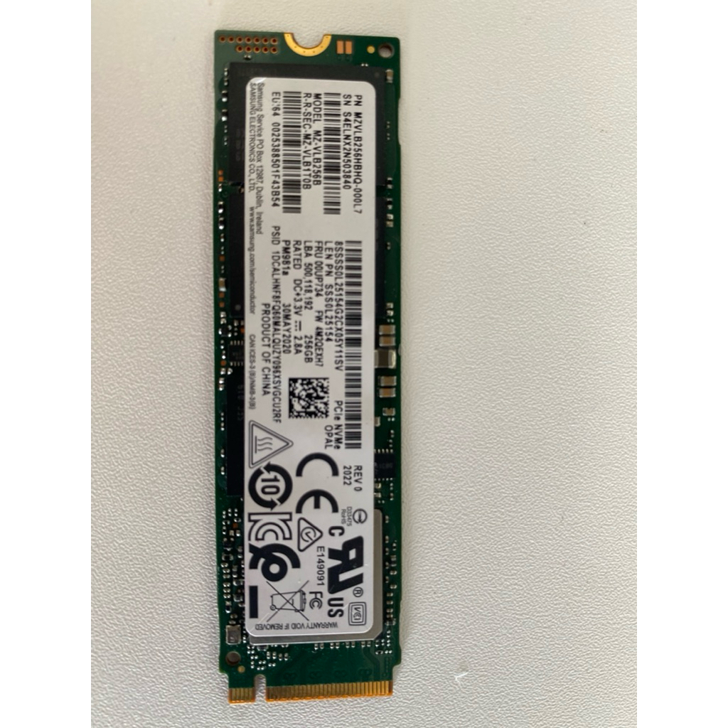 SSD NVME  256 Gb KONDISI normal bagus