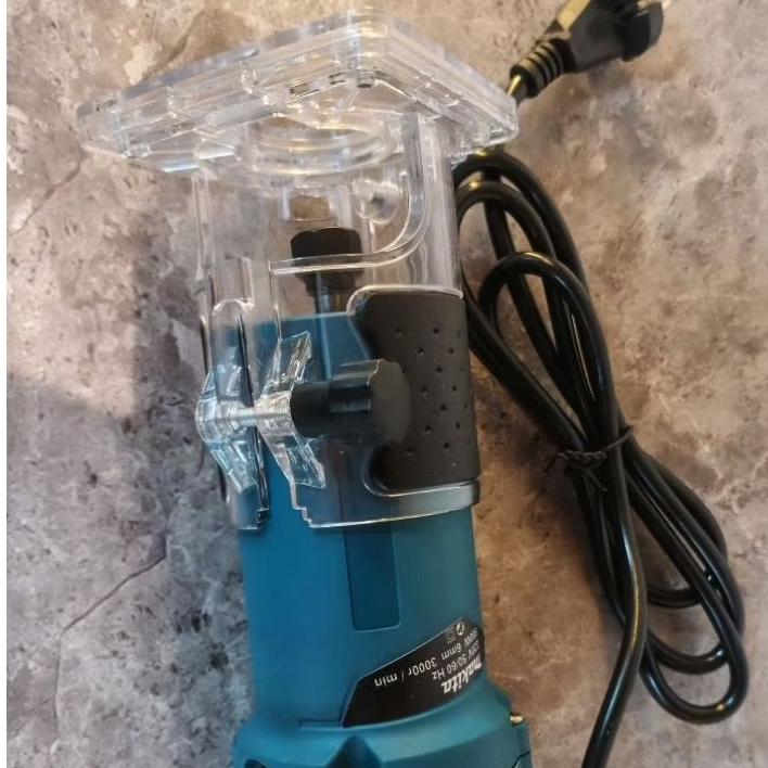 Mesin Router Makita