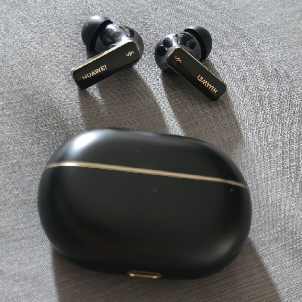 Huawei Freebuds 4 Pro like new