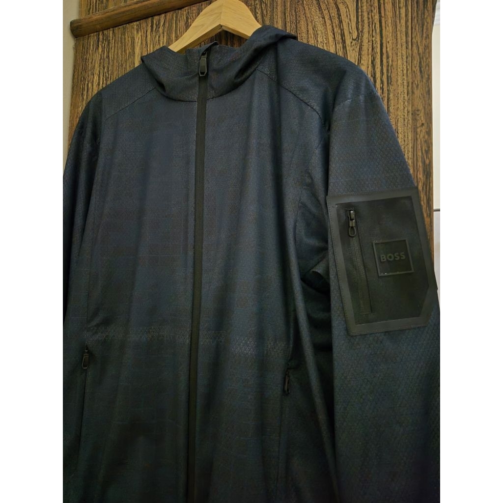 JAKET BOSS