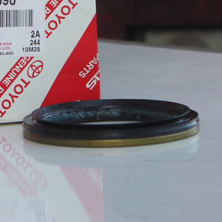 Seal Roda Depan Innova & Hilux Kode Part 90311-T0090 Produk Asli Toyota