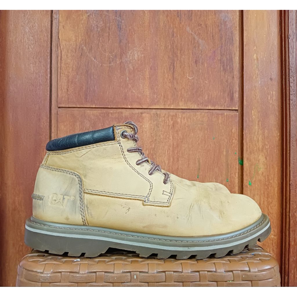 Caterpillar middle boots size 41 Original