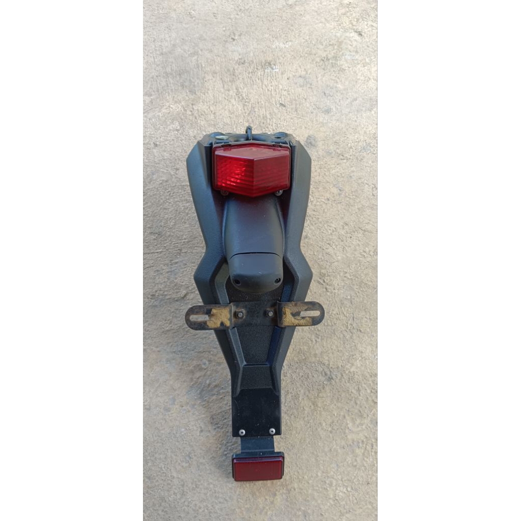 Slebor spakbor belakang kawasaki klx 150 s  klx s original copotan