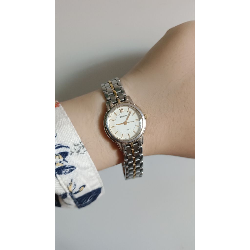 Vintage 1990s Seiko Lucent Two Tone