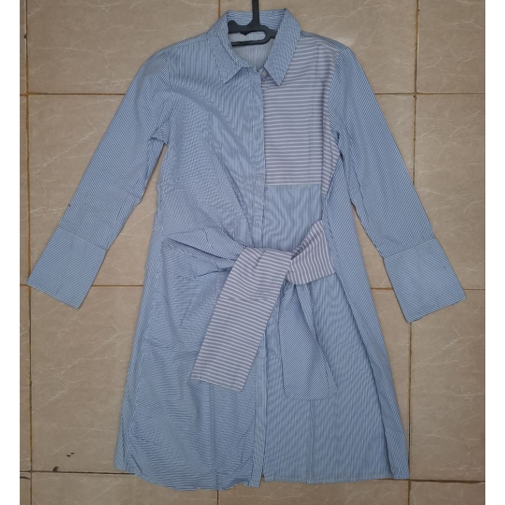 Preloved Tunik Motif Garis Salur Wanita Cewek TX The Executive