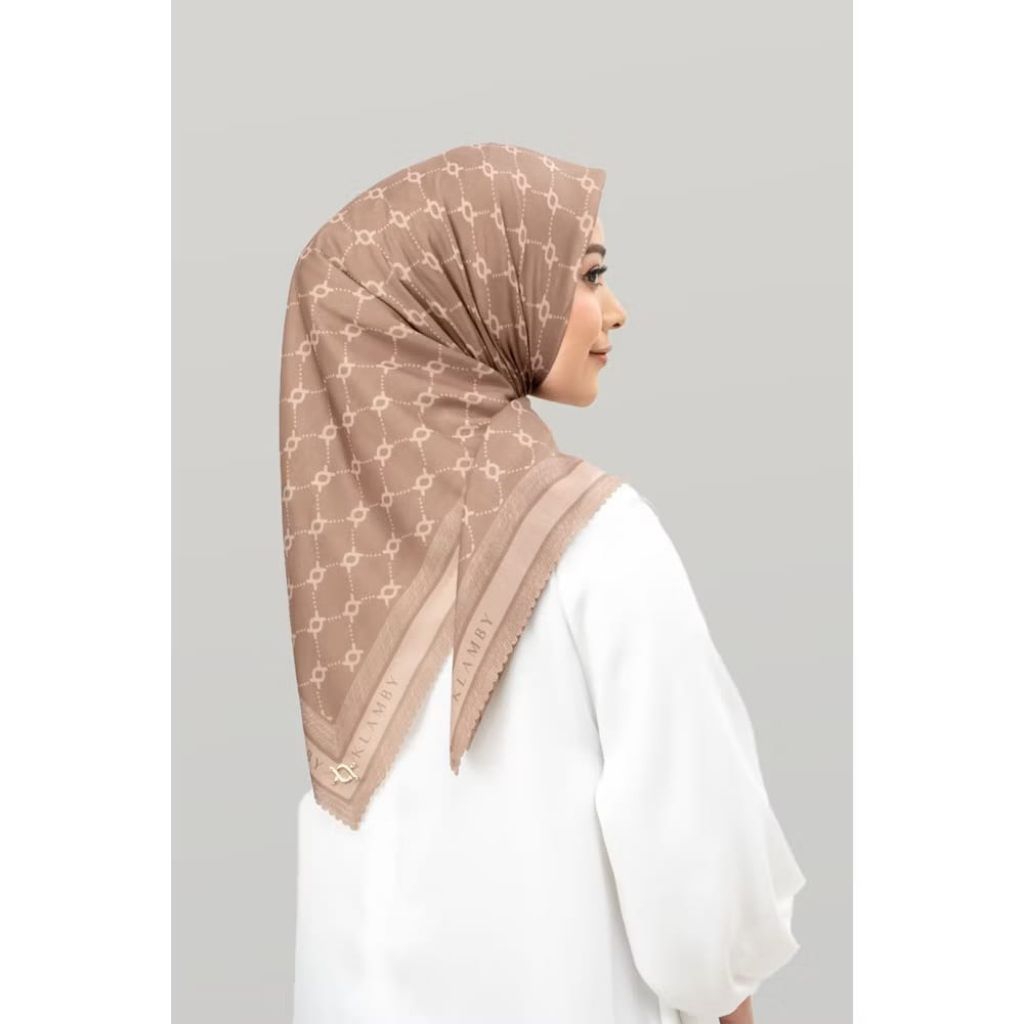 Monogram Scarf London Wearing Klamby