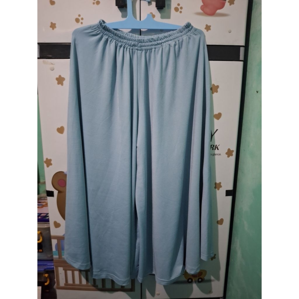 Preloved Celana Jumbo Biru